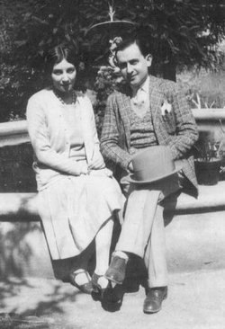 El critico literario Guillermo de Torre y su esposa, la pintora Norah Borges en 1928
