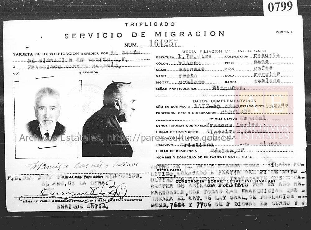 Ficha del Registro Nacional de Extranjeros en México. Fuente: https://pares.cultura.gob.es/MovimientosMigratorios/viewer2Controller.form?accion=41&nid=12018&txt_id_imagen=1&txt_rotar=0&txt_contraste=0&txt_zoom=10&appOrigen=&cabecera=N&viewName=visorZoom