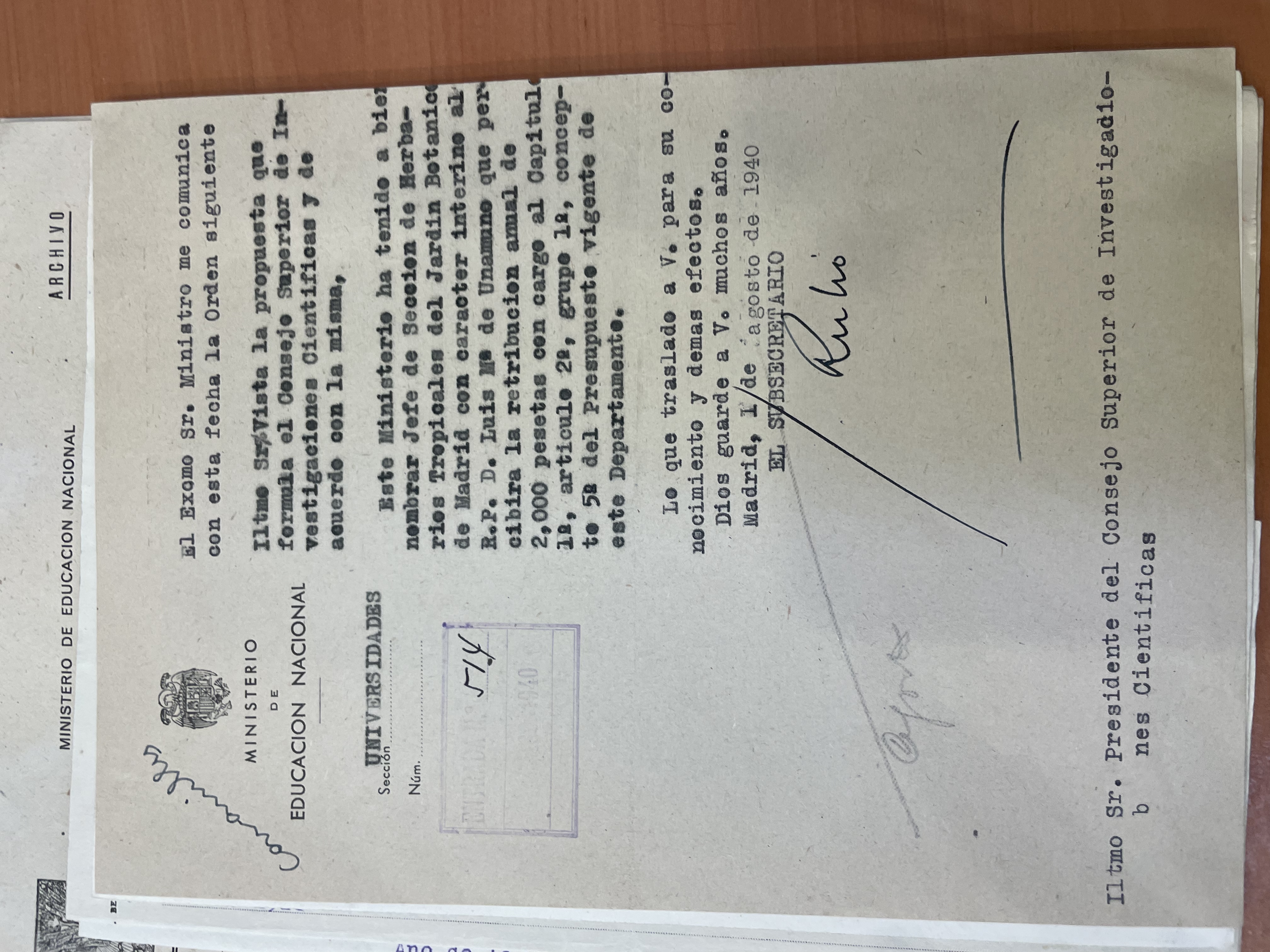 Documentación de Luis María Unamuno Irigoyen en el Archivo General de la Administración.